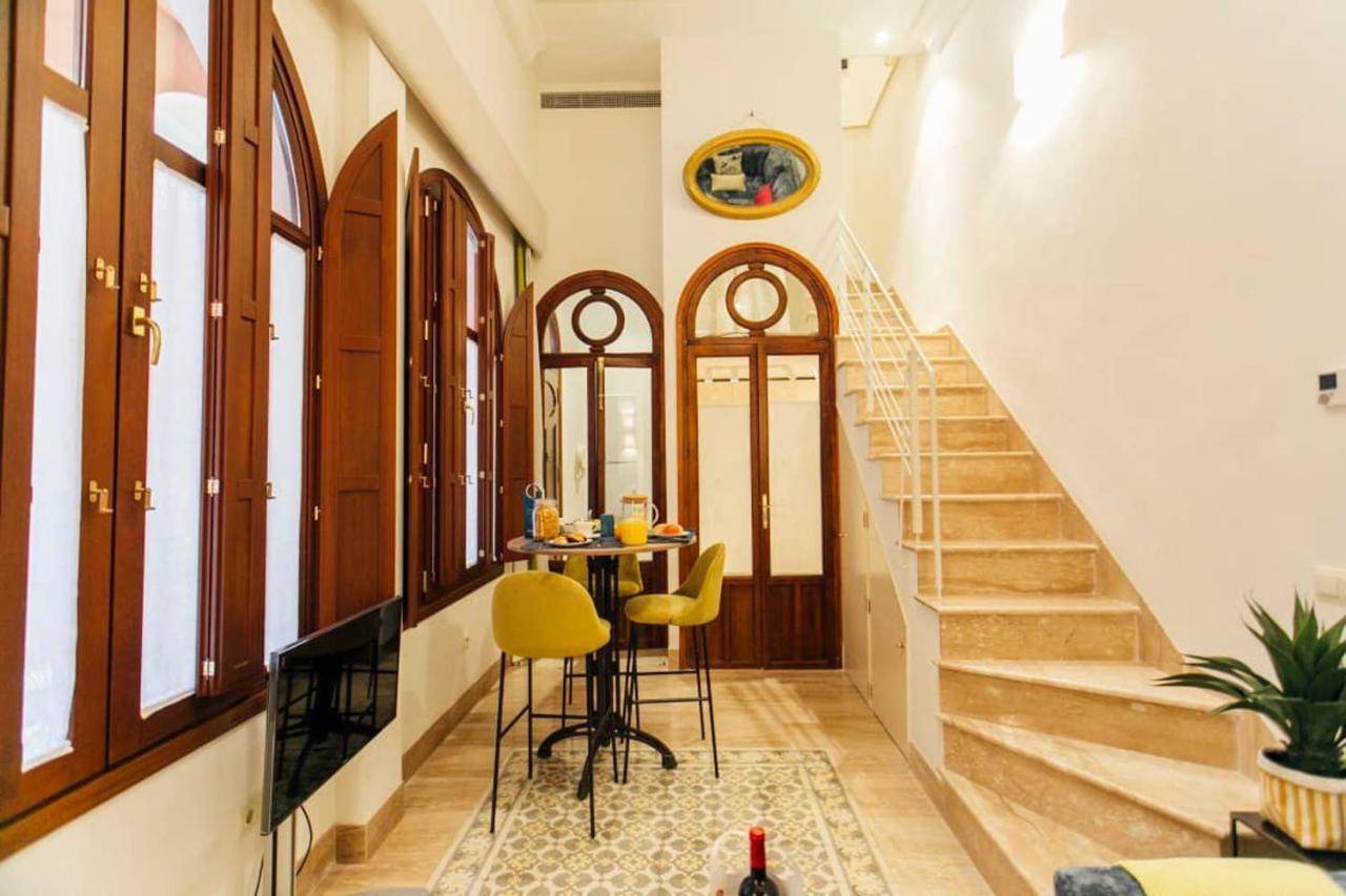 New With Height- 2Bd 1Bth- Pajaritos Apartment Севиля Екстериор снимка