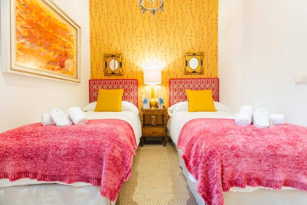 New With Height- 2Bd 1Bth- Pajaritos Apartment Севиля Екстериор снимка
